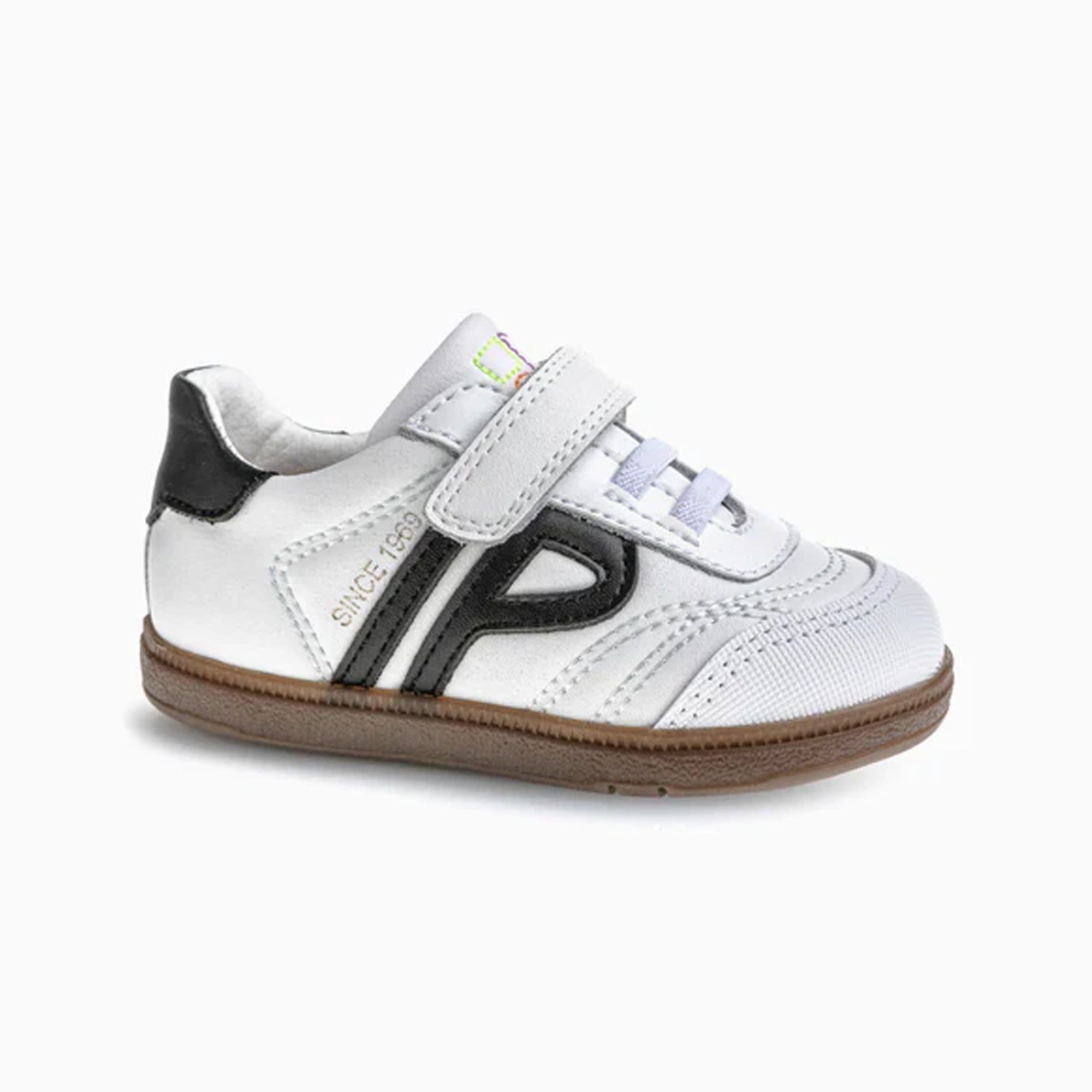 PLUS SNEAKERS