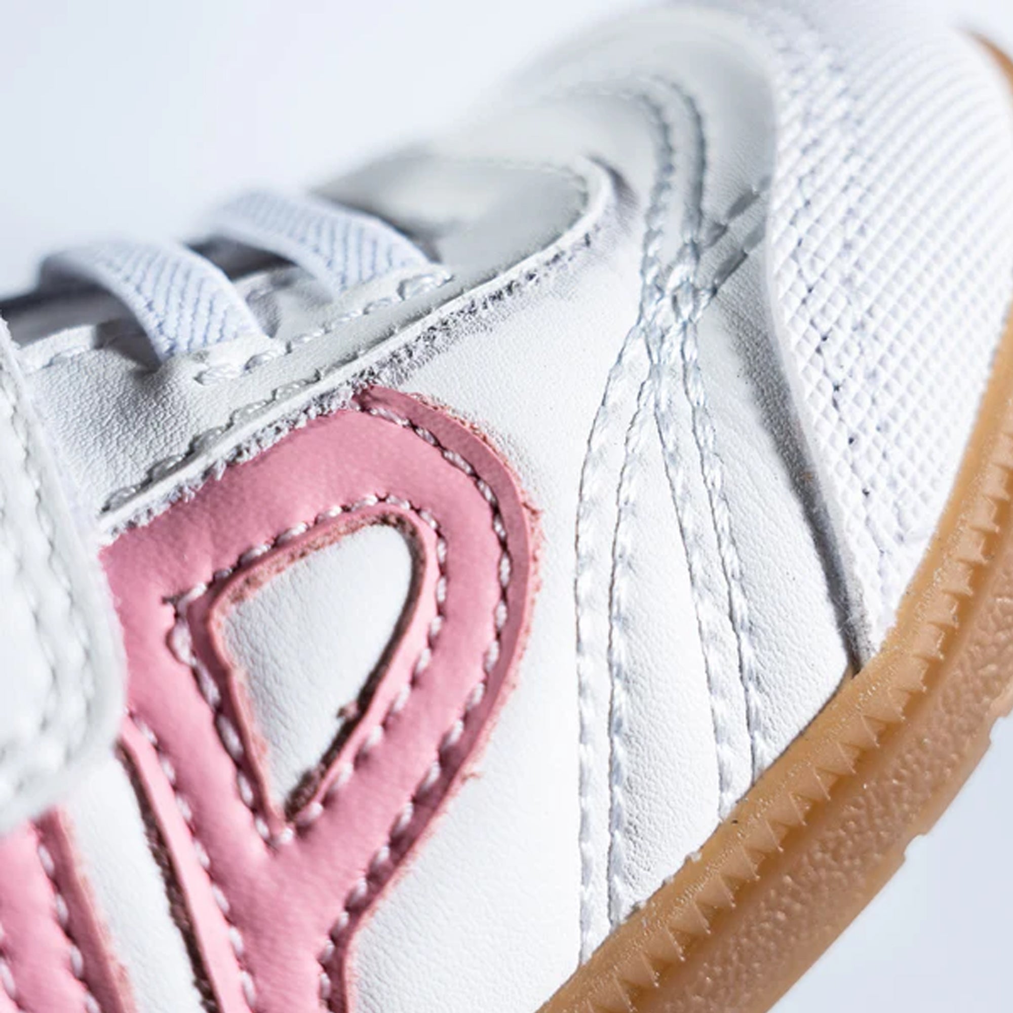 PLUS SNEAKERS
