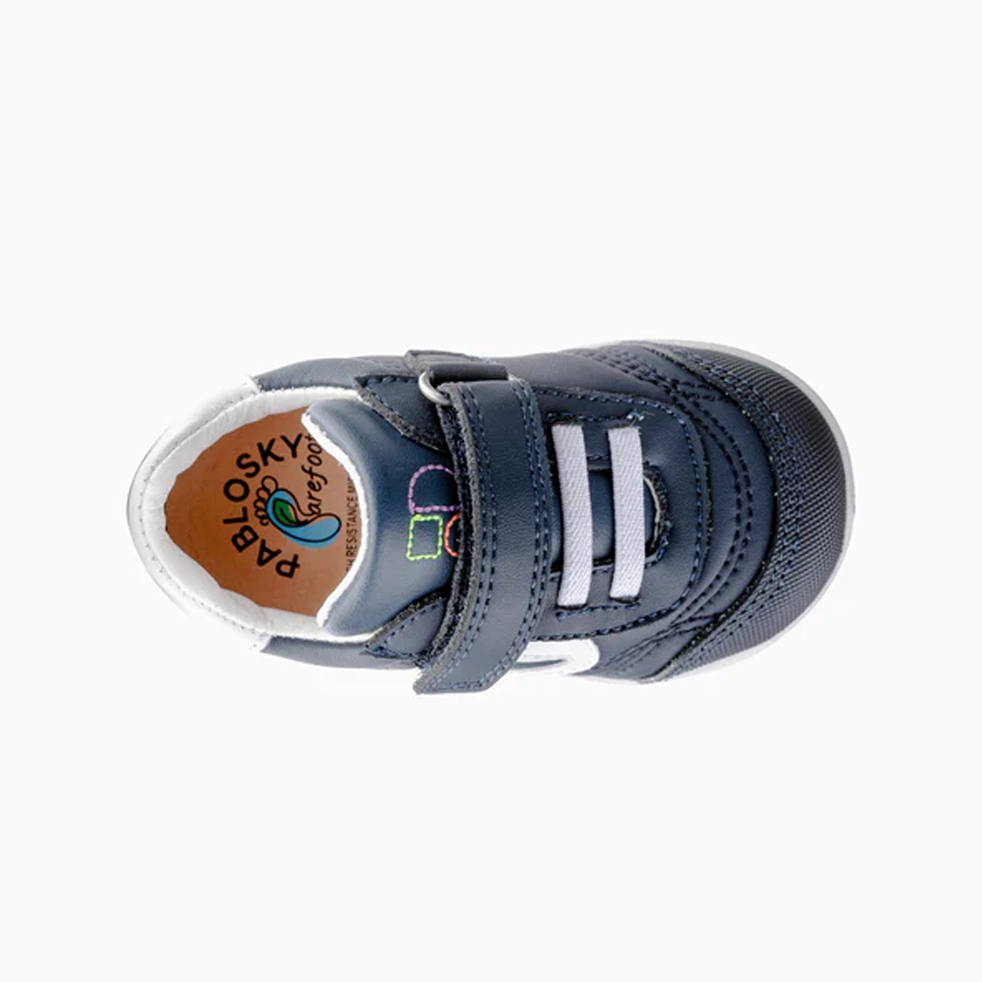 PLUS SNEAKRS