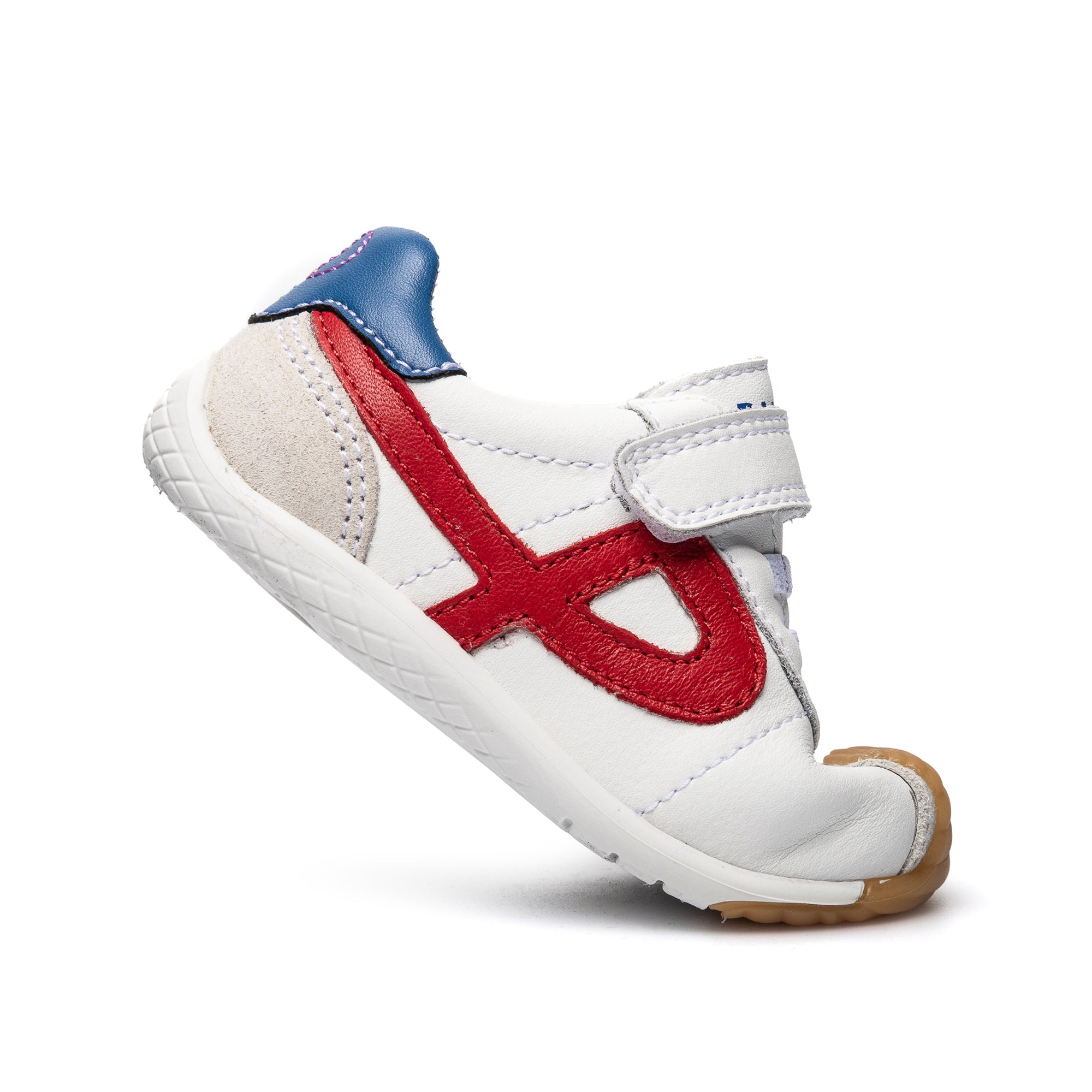 PLUS SNEAKERS