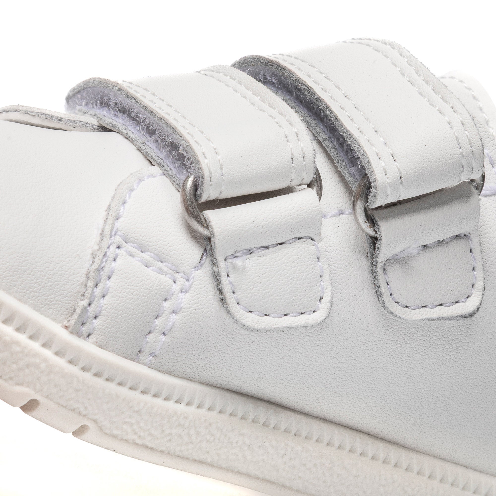 PLUS SNEAKERS