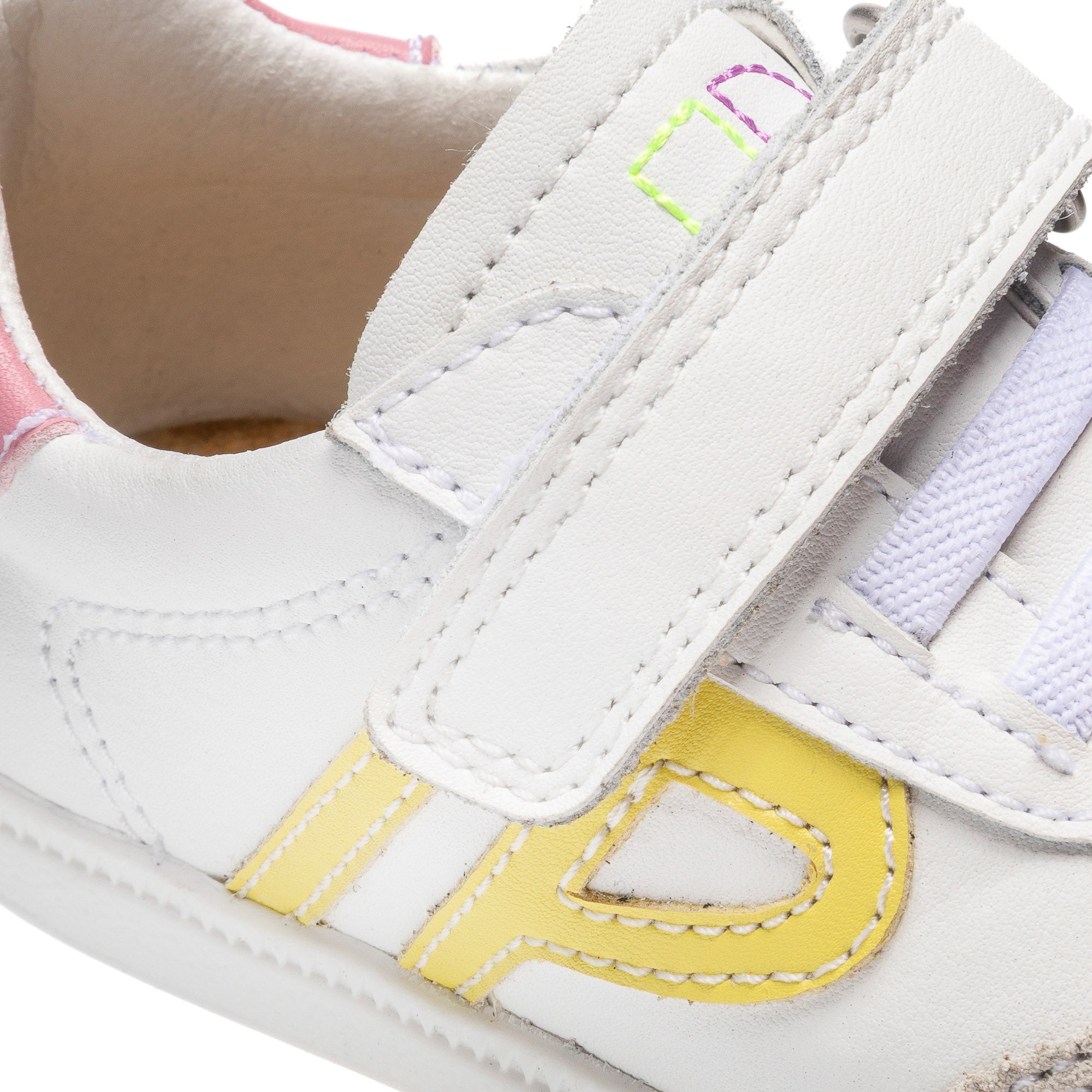 PLUS SNEAKERS