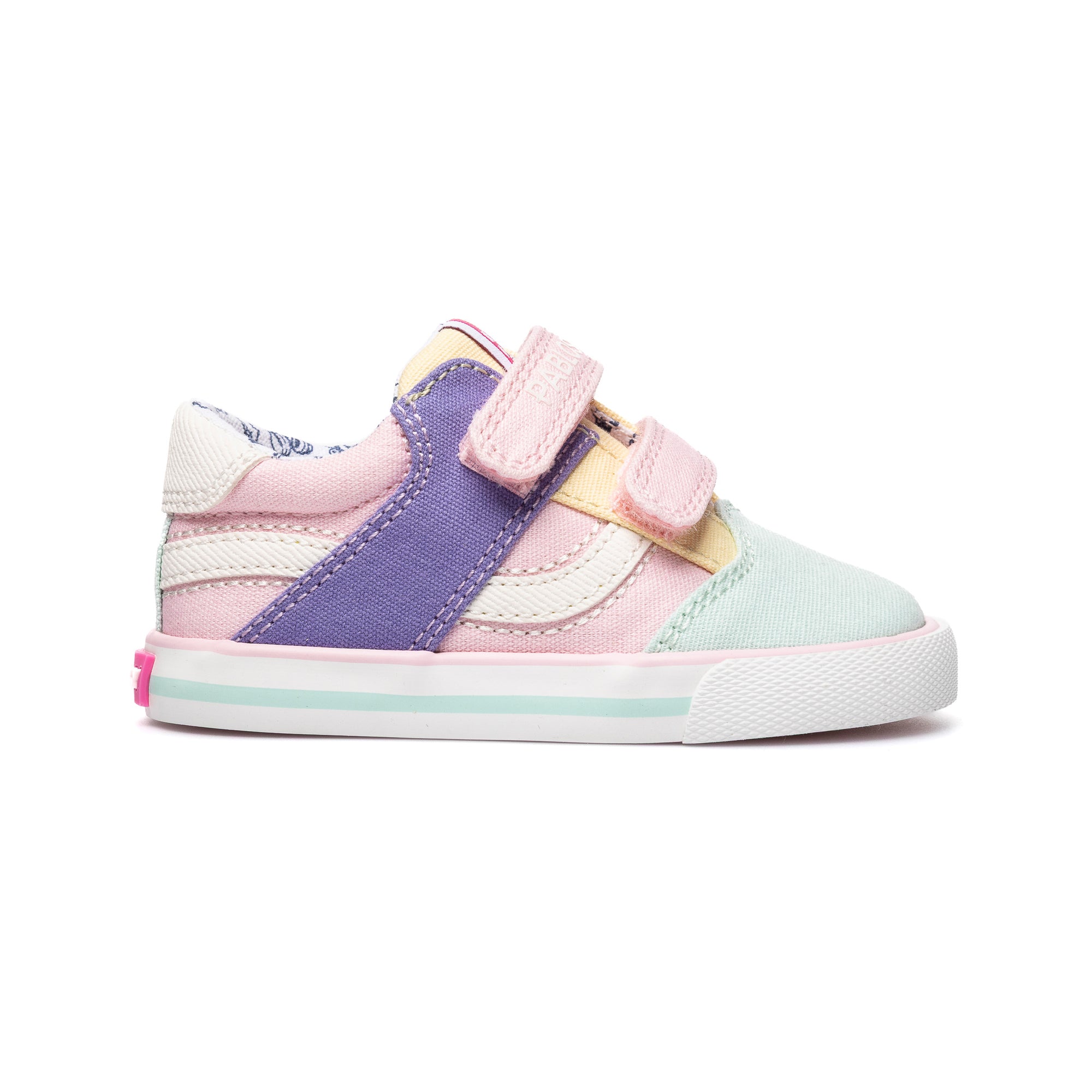 LONA SNEAKERS