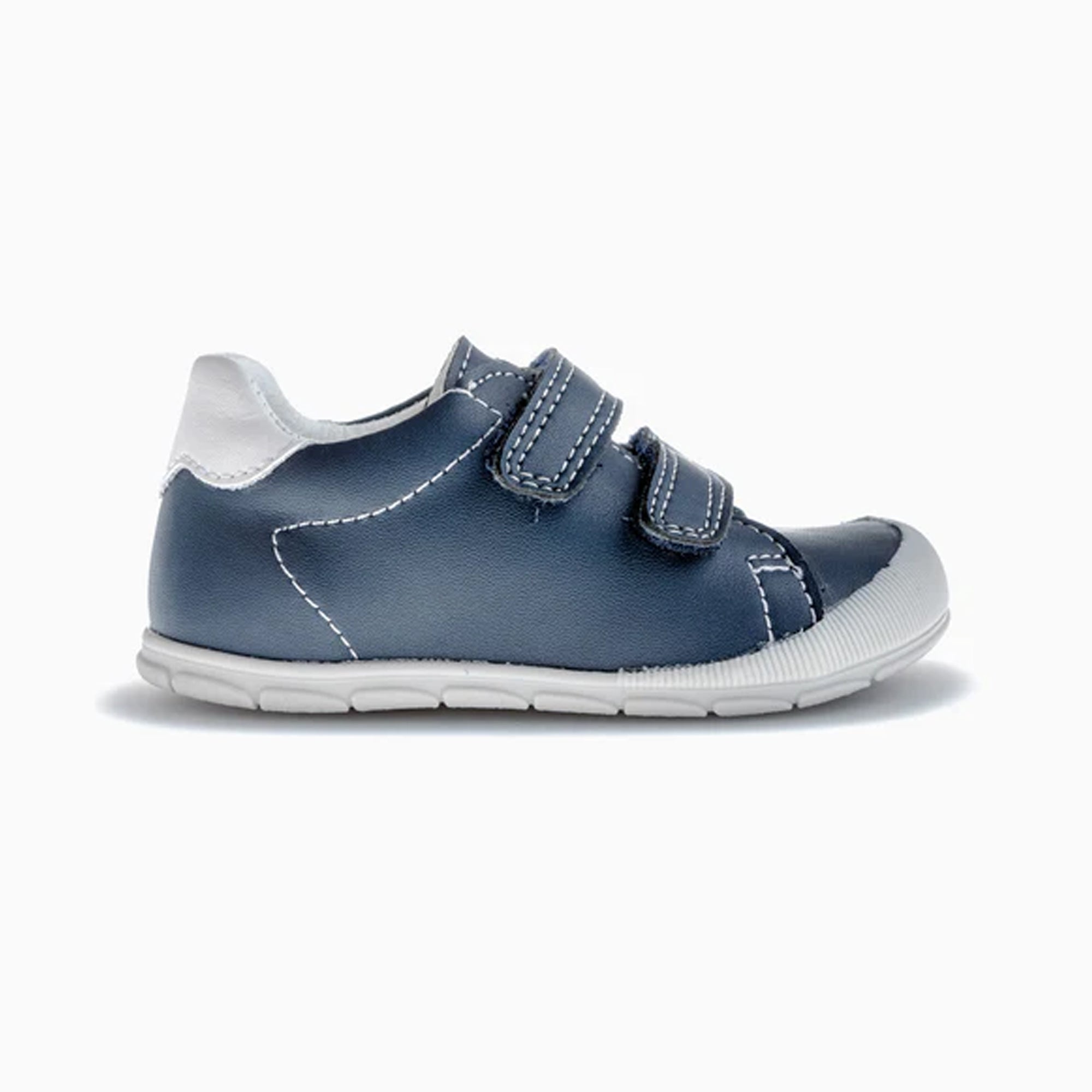 PLUS SNEAKERS