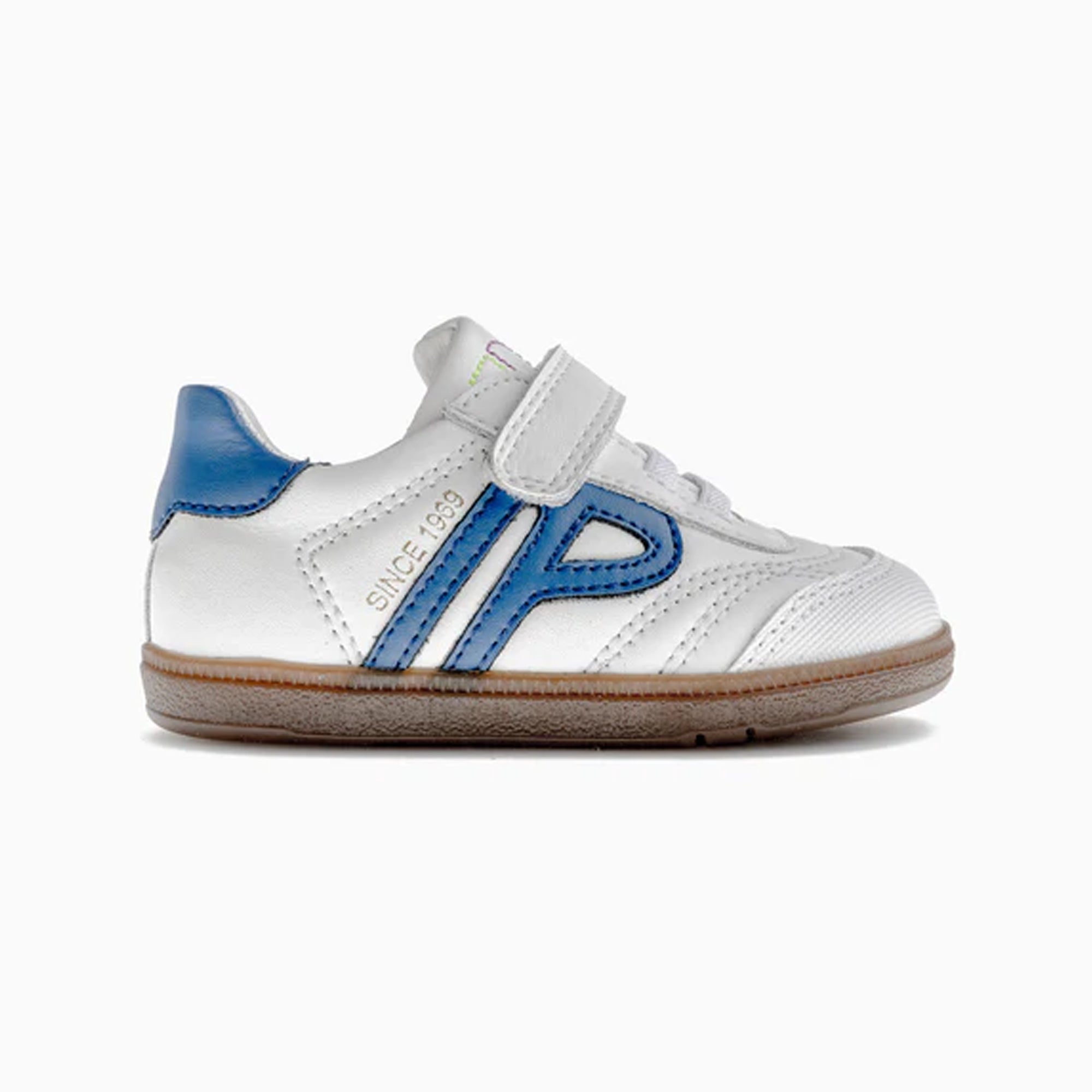 PLUS SNEAKERS