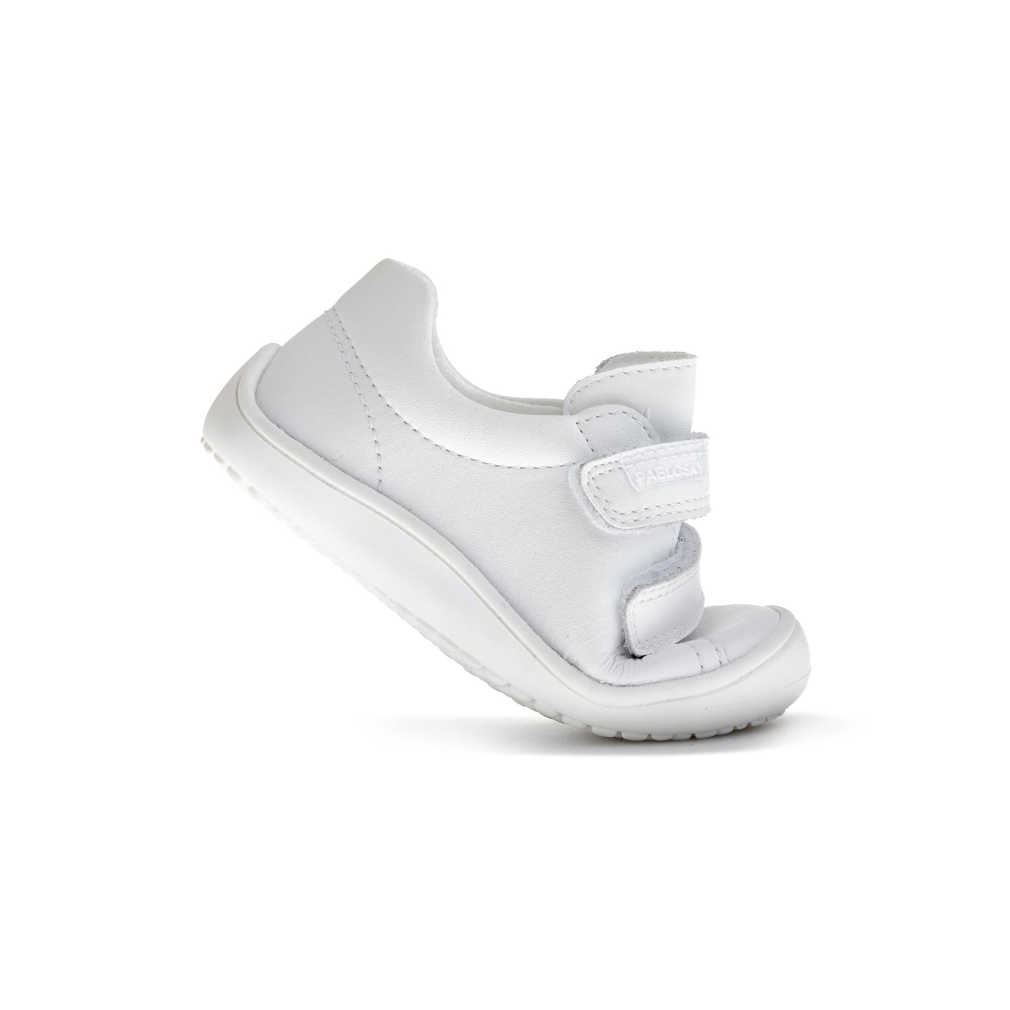 PLUS SNEAKERS