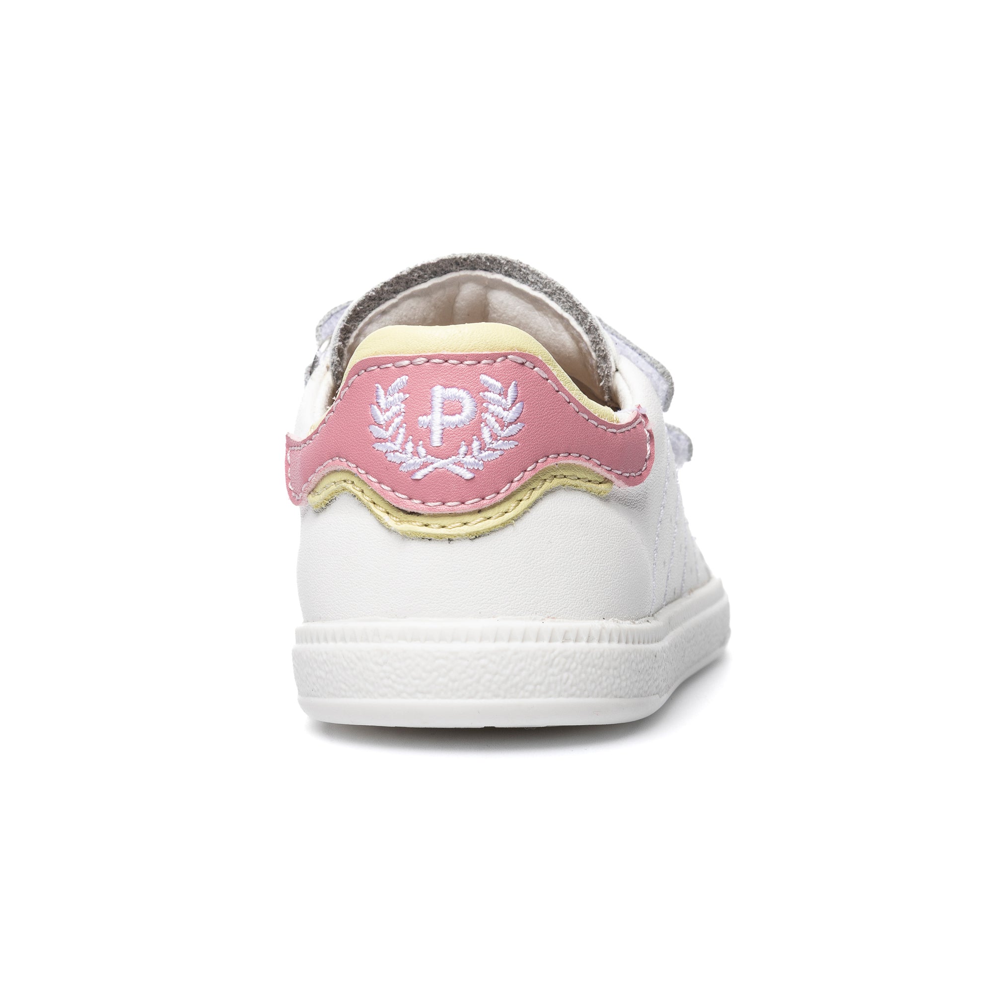 PLUS SNEAKERS