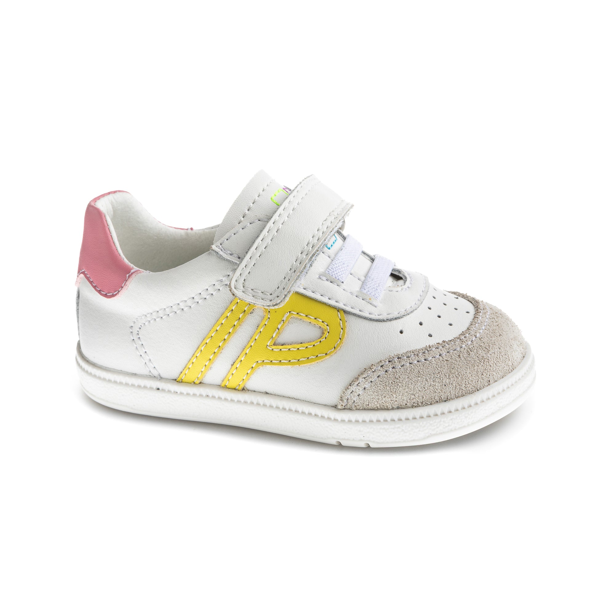 PLUS SNEAKERS