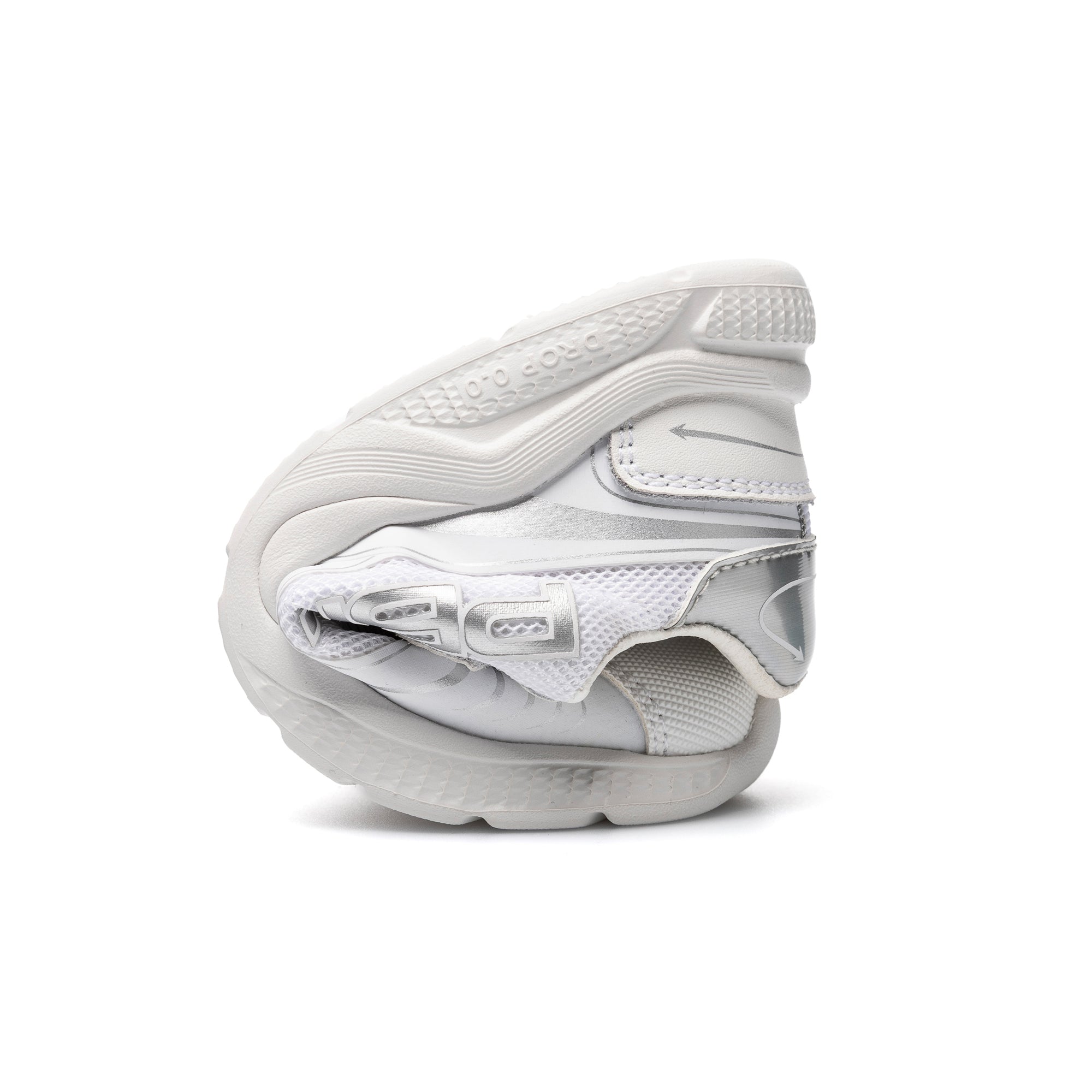 PLUS SNEAKERS
